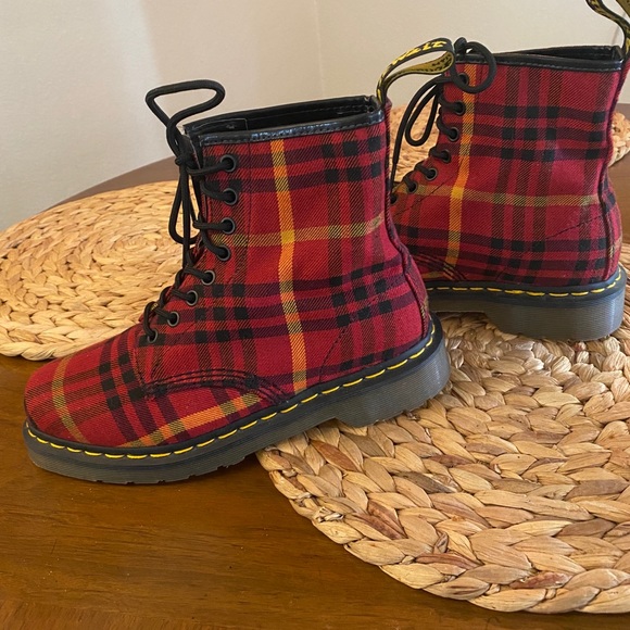 McMarten Tartan! - Picture 2 of 7